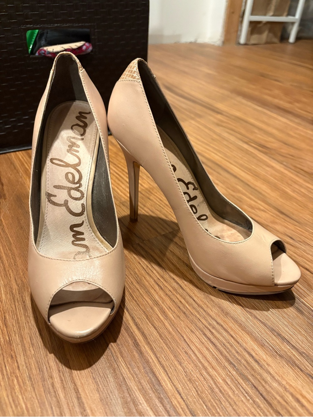 Sam Edelman Cream Nude Platform Pumps